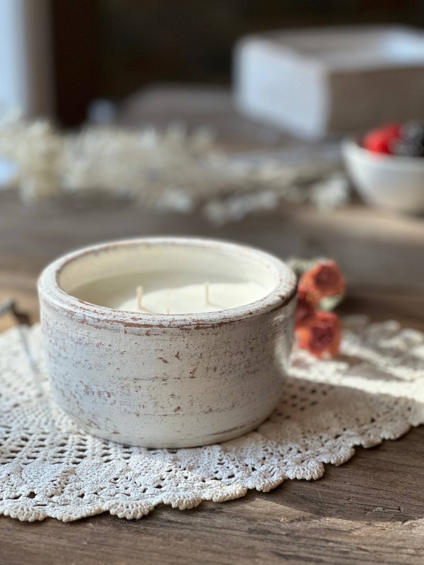Round Clay Candle